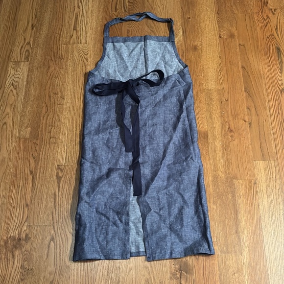 Danielle Walker 100% Linen Apron - Picture 3 of 5